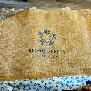 BloomEffects